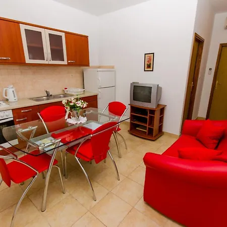 Ivana Tr -two Bedroom With Terrace A1 Apartment