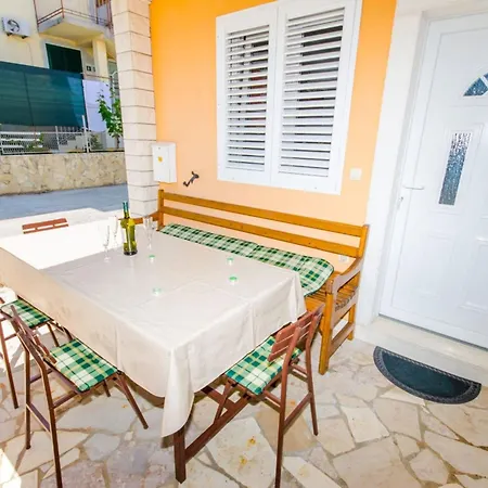 Ivana Tr -two Bedroom With Terrace A1 Traù